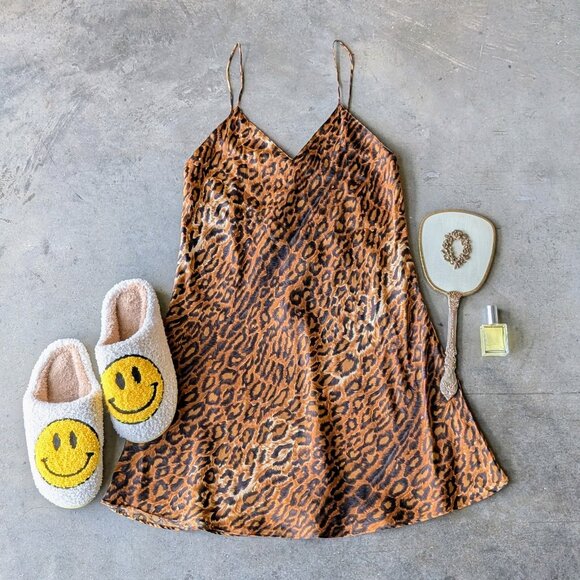 Vintage Victoria's Secret Gold Label Brown Leopard Print Silk Chemise Slip - Picture 1 of 6